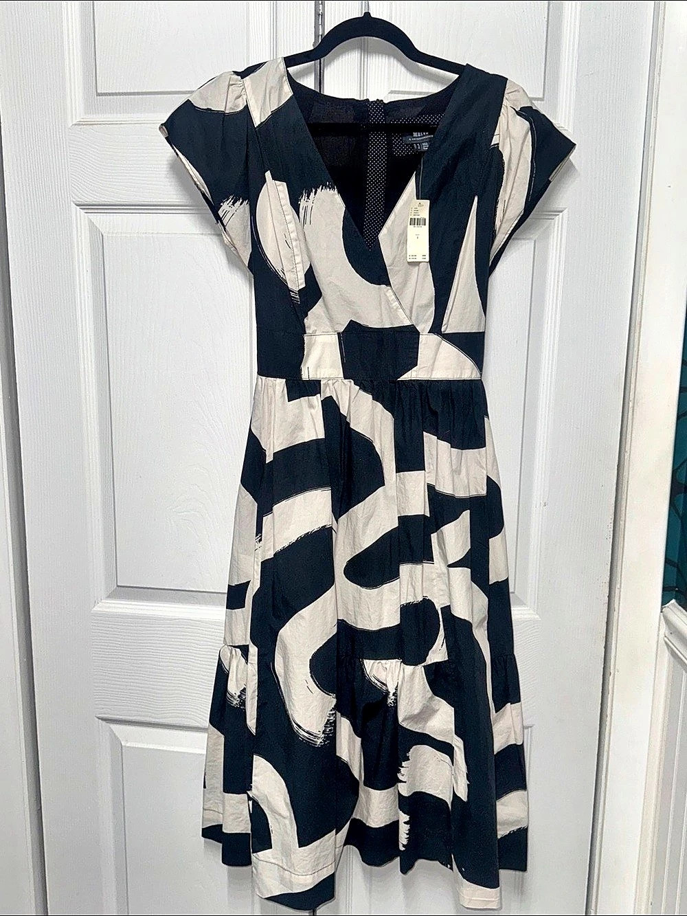 Maeve Abstract Midi Dress Black & White Size Medium NWT